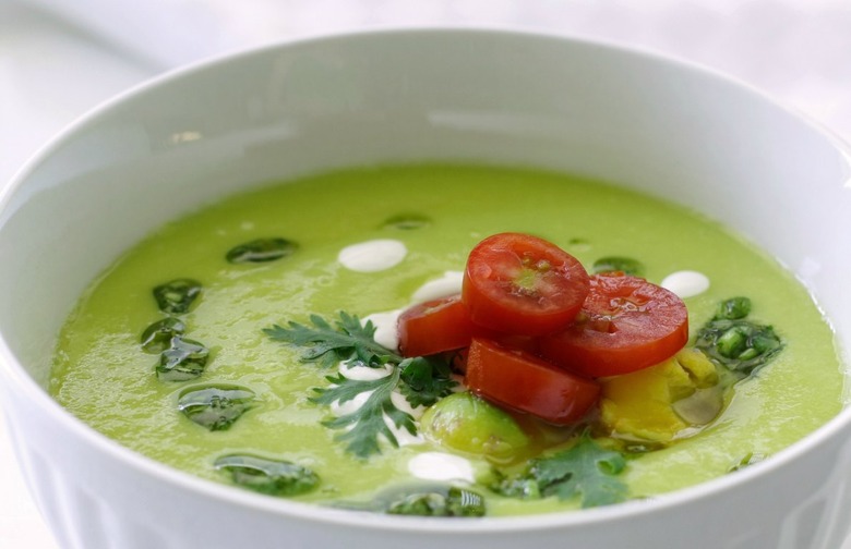 Chilled Avocado and Cucumber Soup
