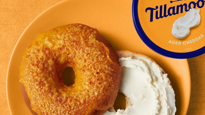 tillamook cream cheese spread