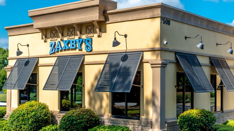 Zaxby's restaurant exterior