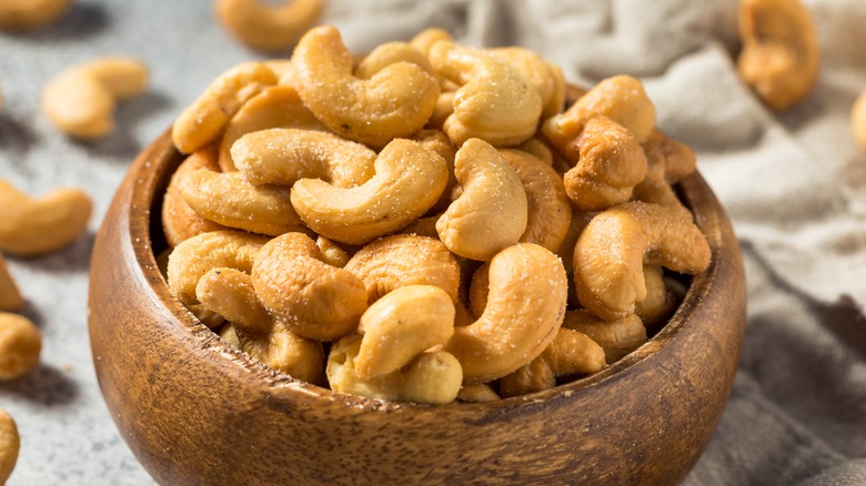 Cashews in wooden bowl