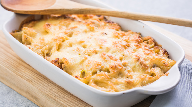 chicken and noodle casserole