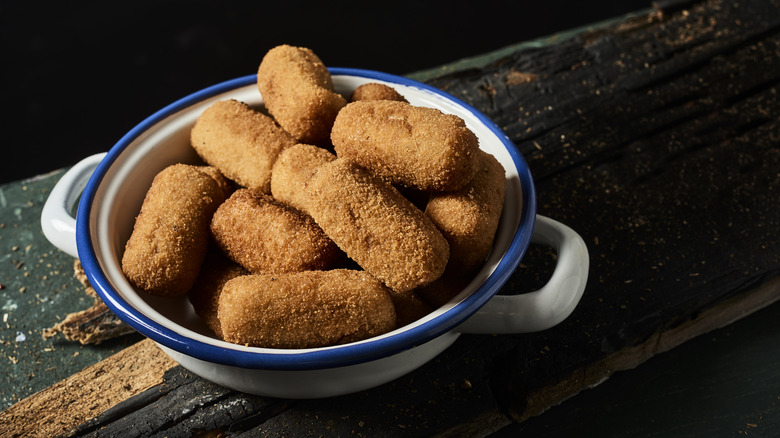 bowl of fried croquettes