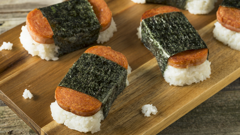 Spam musubi