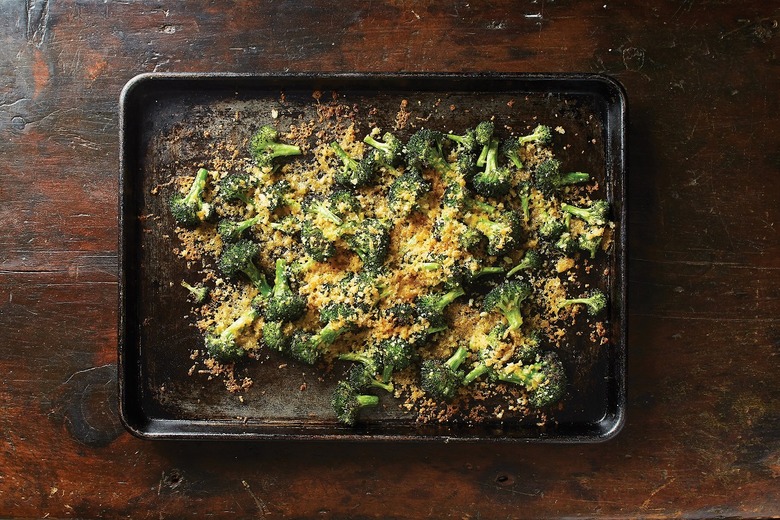 Cookbook of the Week : Sheet Pan Suppers Meatless