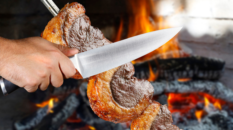 Steak rotisserie with sliced picanha