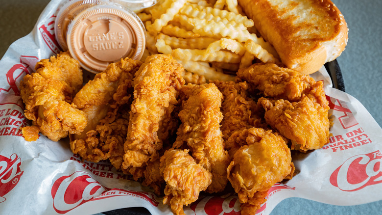 raising cane's chicken tender combo
