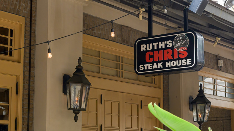 Ruth's Chris Steak House sign