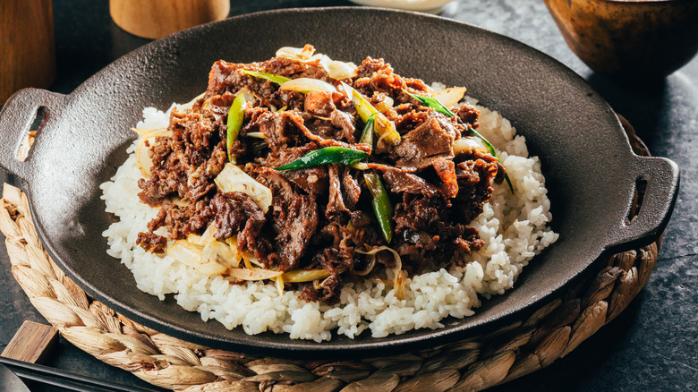 Beef bulgogi on rice