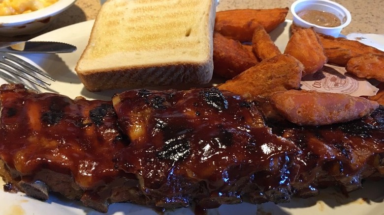 Barbecue ribs and sweet fries