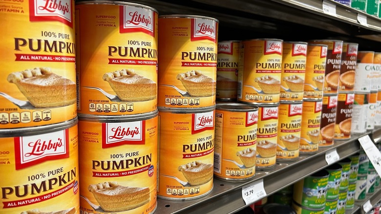 Libby's canned pumpkin on shelf