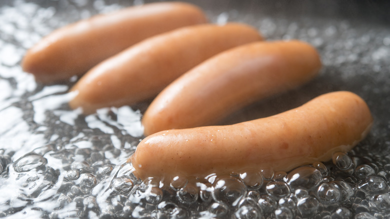 Boiling sausages