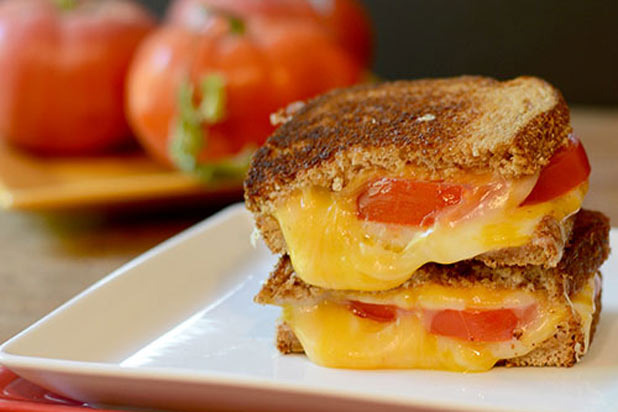 Grilled Cheese and Tomato Sandwich Recipe