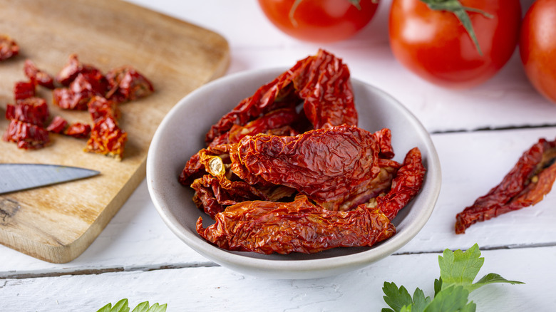 bowl of sun-dried tomatoes