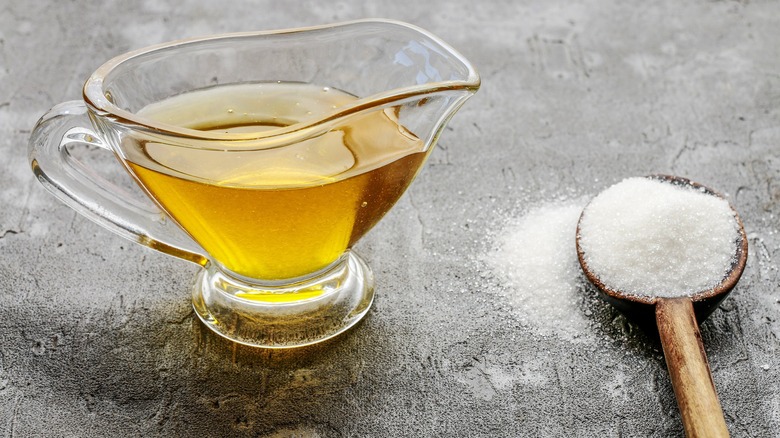 Honey versus white sugar