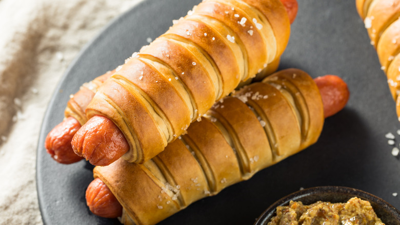 pretzel dough hot dogs