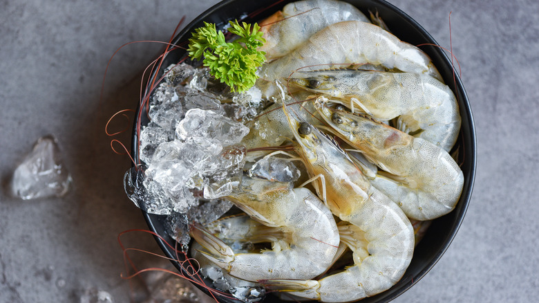 Raw shrimp in a bowl