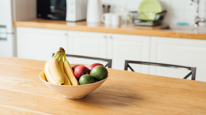 Fruit in bowl on counter