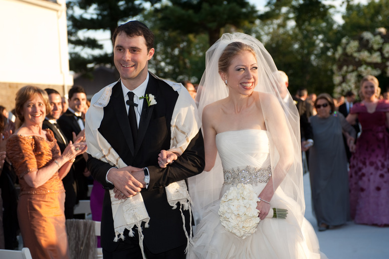 Chelsea Clinton and Marc Mezvinsky's $11,000 Gluten-Free Wedding Cake