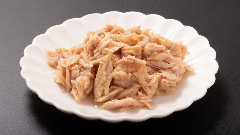 Canned tuna on a plate