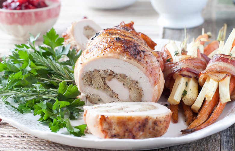 Kim Crawford Spitfire Marlborough Sauvignon Blanc 2014 ($26) with Stuffing-Filled Turkey Breast