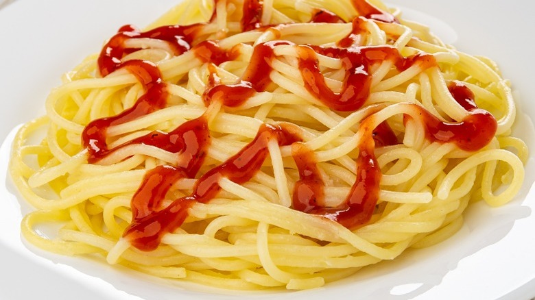 Spaghetti with ketchup