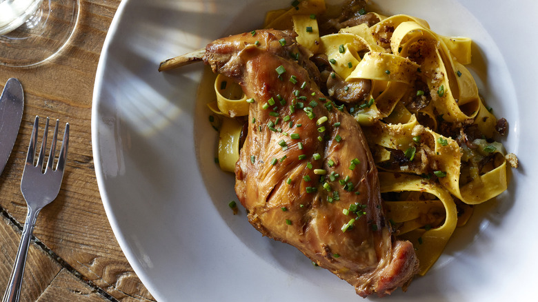 Braised rabbit with linguini