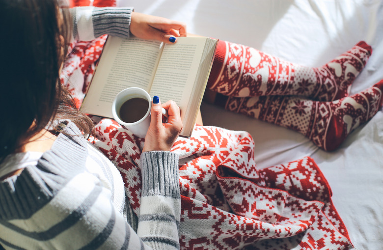 12 Tips for Surviving the Holidays on Your Own