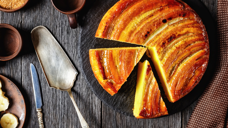 upside down banana cake