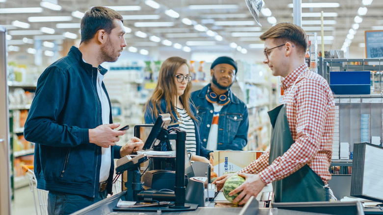 Ways You're Being Rude at the Grocery Store