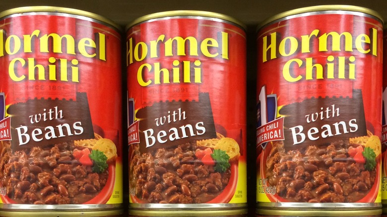 cans of hormel chili