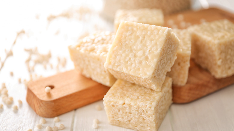 plain Rice Krispies treats