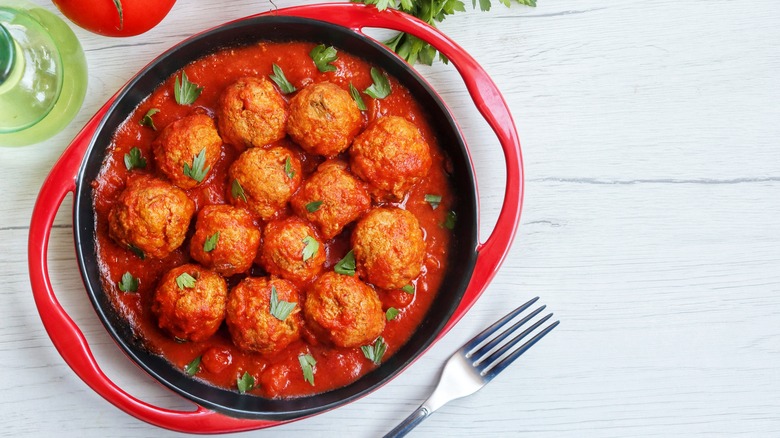 Meatballs in red sauce