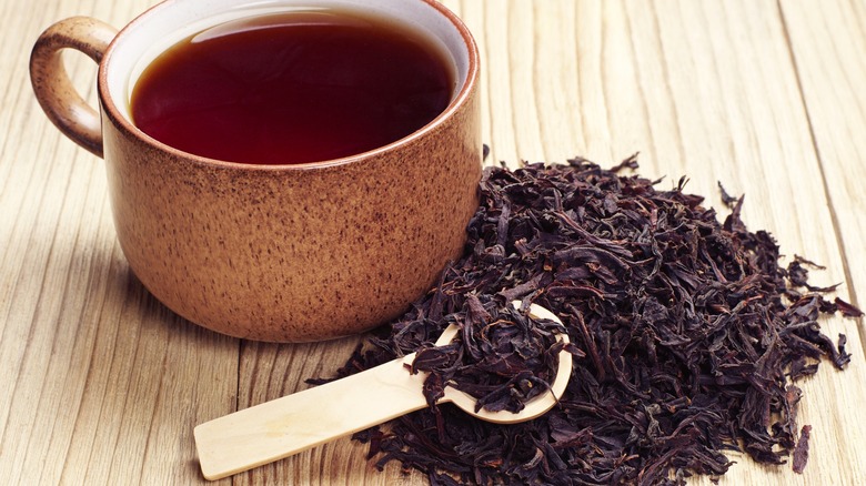 Black tea in cup