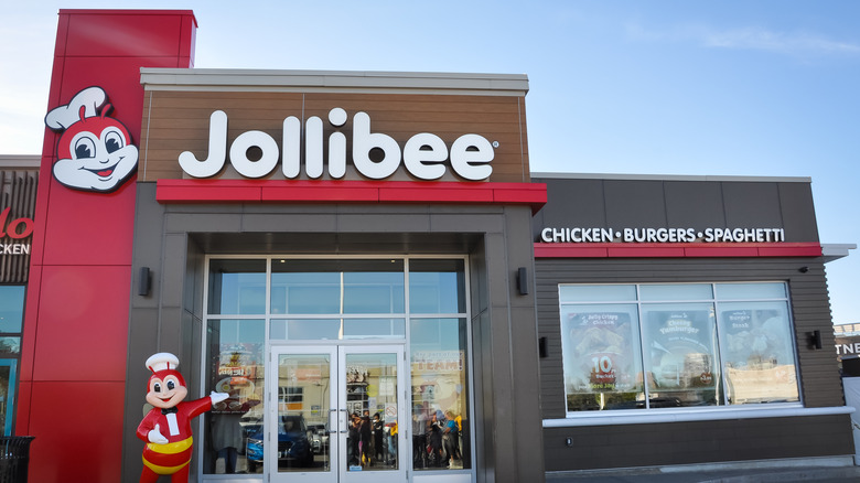 Jollibee restaurant building