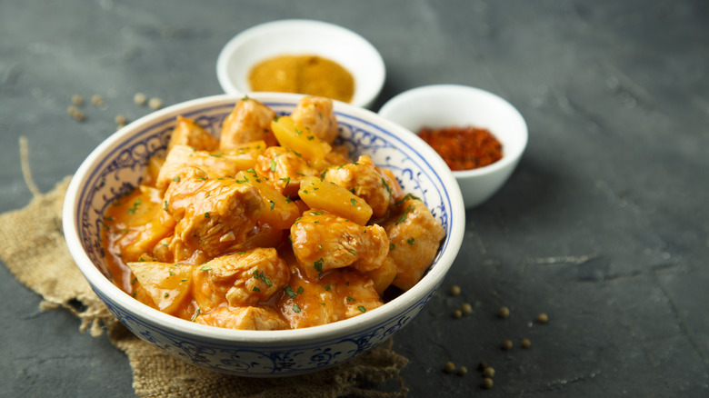 Chicken curry with pineapple