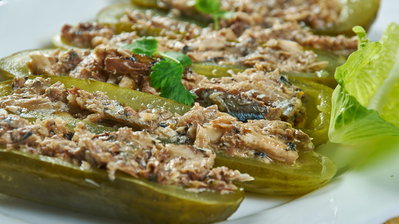 Tuna salad pickle boats