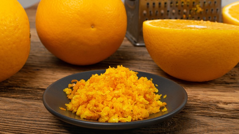 Whole oranges and zest