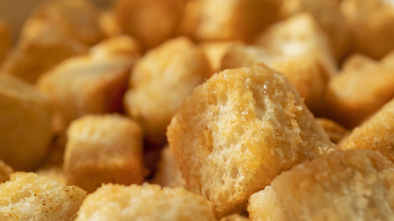 Croutons