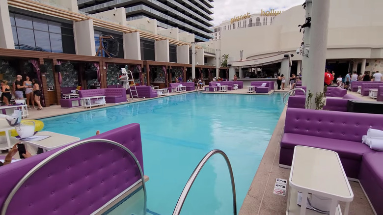 Bar at Marquee Dayclub