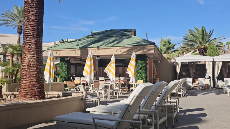 Pool Bar at Four Seasons