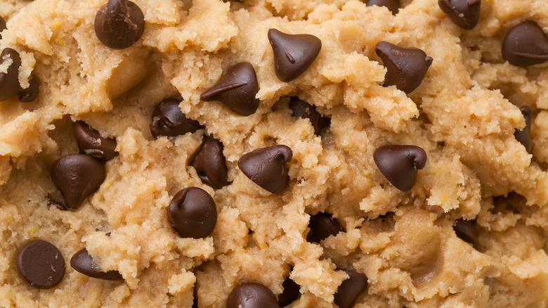 Chocolate chip cookie dough