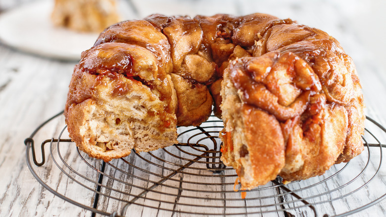 Bundt style pull-apart bread