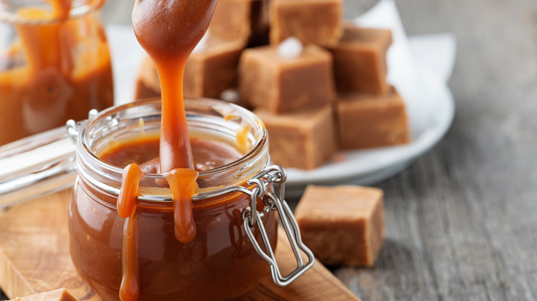Caramel sauce and chewy candies