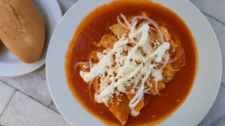 enchiladas in red sauce 