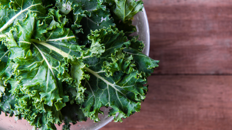 Raw kale