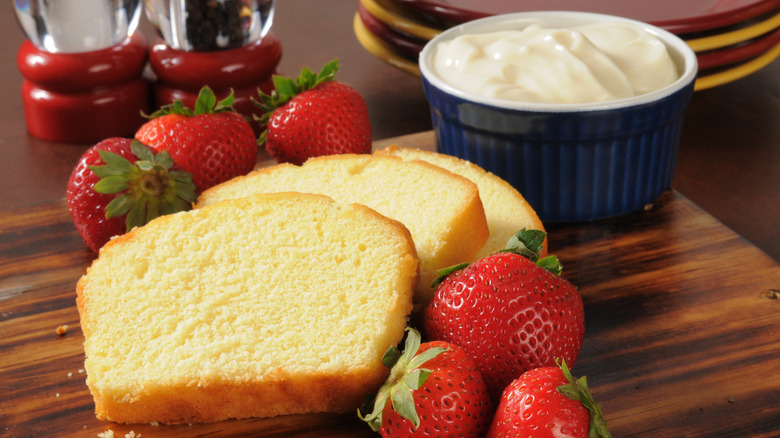 slices of pound cake