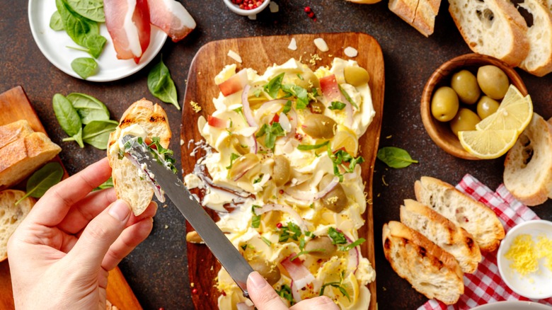 butter board with bread