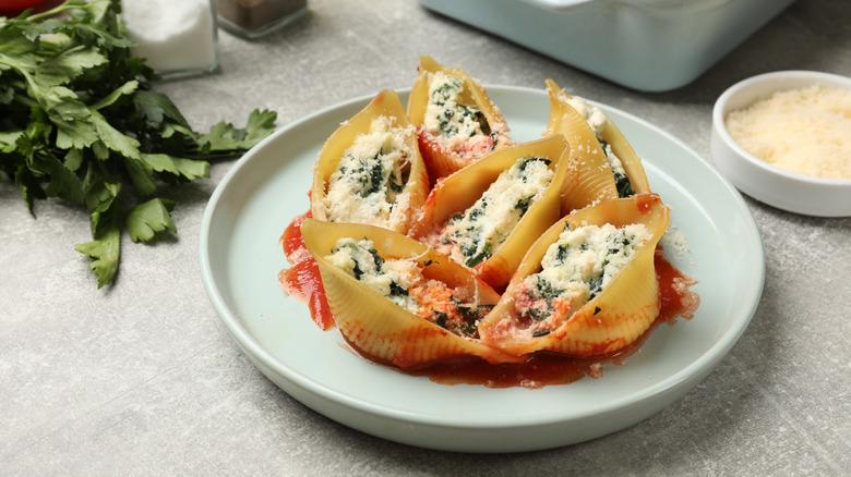Plate of stuffed ricotta shells