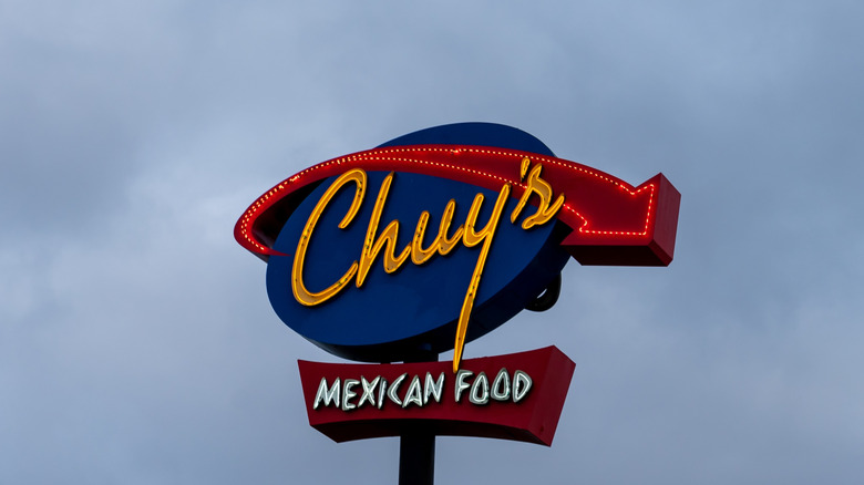 Chuy's sign