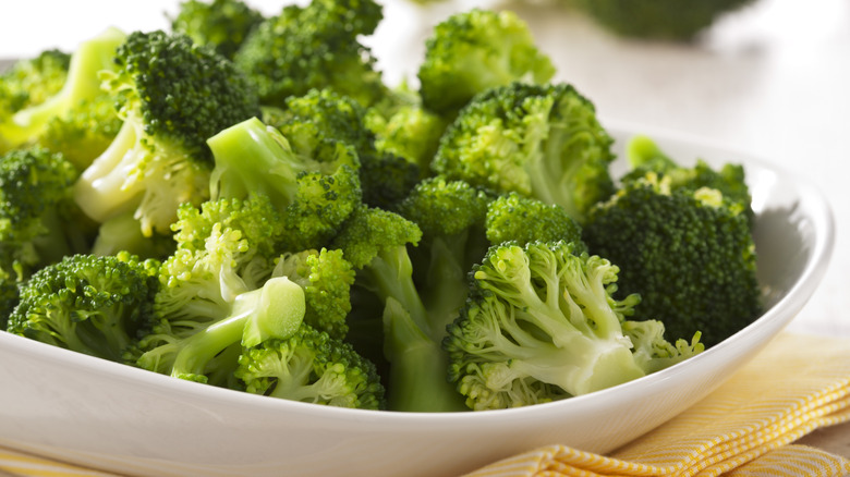 Bowl of steamed broccoli